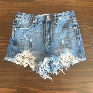 Shortie Shorts Size 3/26W